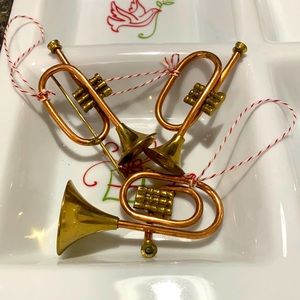 Vintage Horns Christmas ornaments
